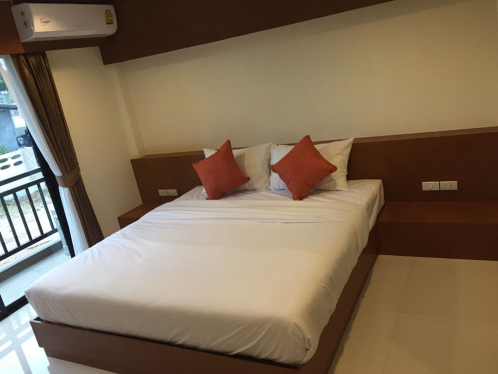 Appartement Dee Dee Mansion Airport à Nai Yang Beach Extérieur photo